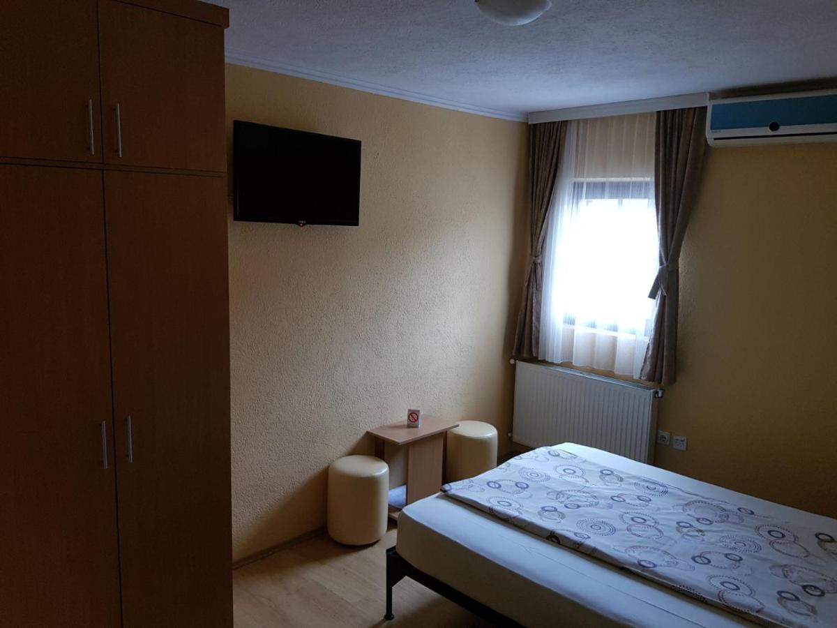 Etno Kuca Sa Konacistem Gocko Hotel Vrnjacka Banja Exterior photo